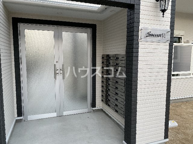 26/30 エントランス