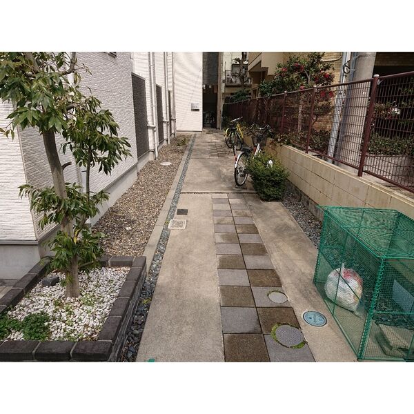 14/17 エントランス