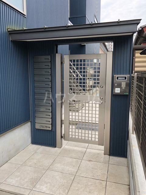 2/11 エントランス