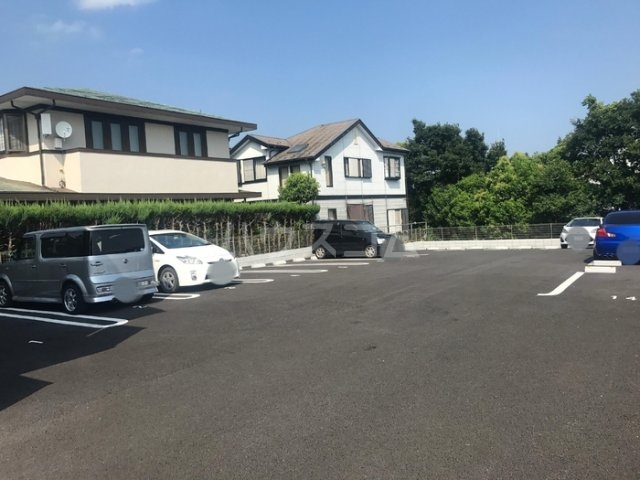 25/30 駐車場