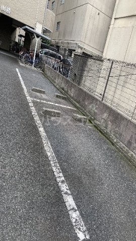 23/30 駐車場