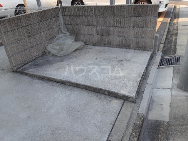 4/11 駐車場