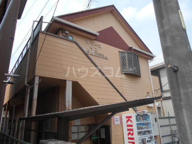 23/26 エントランス