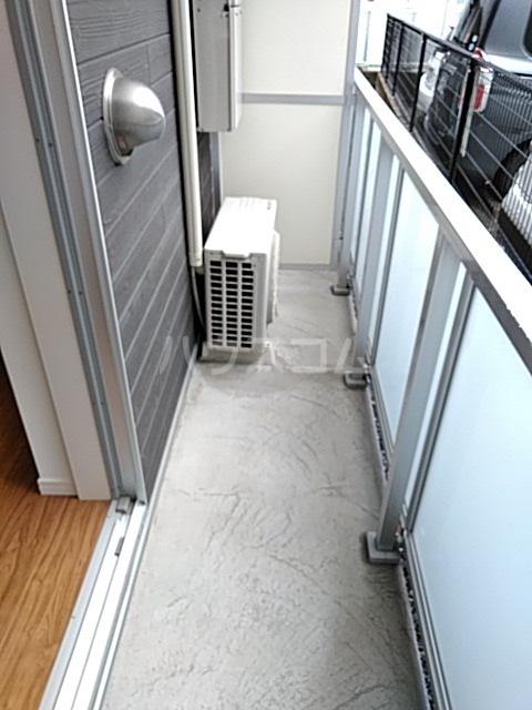 19/30 バルコニー