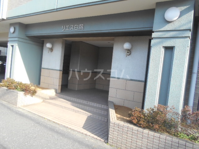 20/30 エントランス