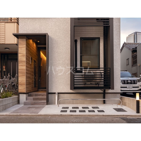 17/24 エントランス