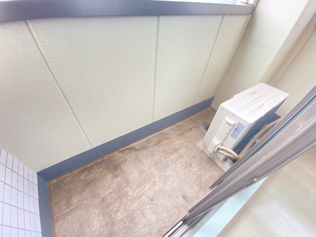 14/30 バルコニー