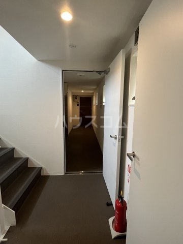 22/30 エントランス