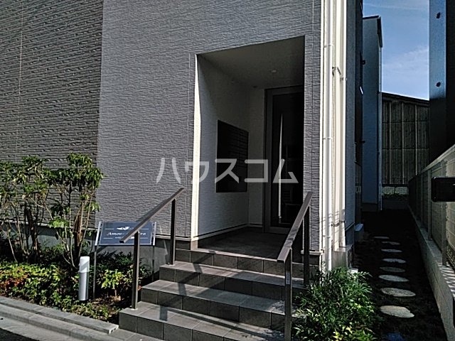 19/25 エントランス