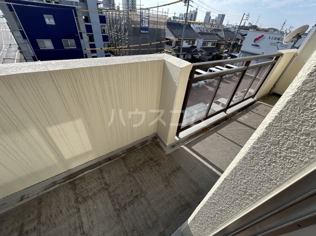 19/30 バルコニー