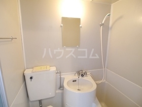 13/27 浴室