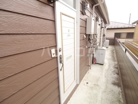 21/27 エントランス