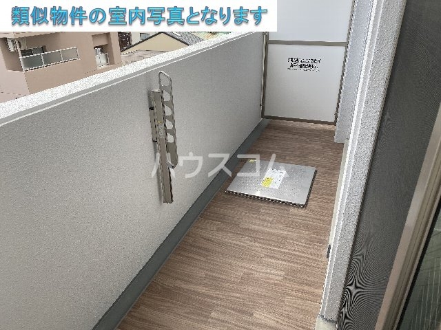 13/23 バルコニー