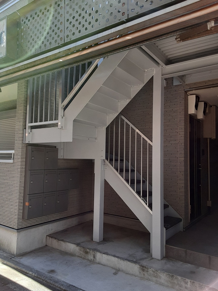 17/28 エントランス