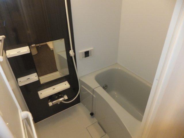 15/23 浴室