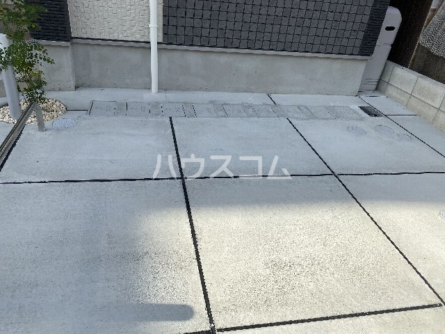 18/26 駐車場