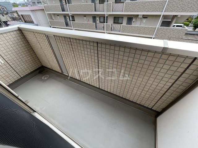 22/30 バルコニー