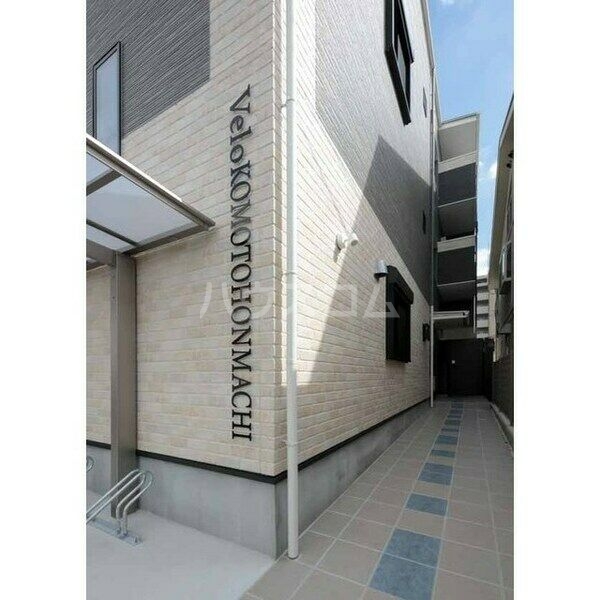 17/25 エントランス