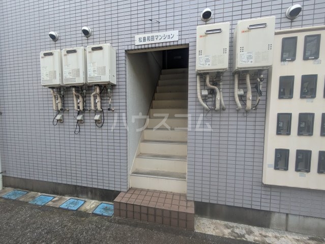 22/29 エントランス