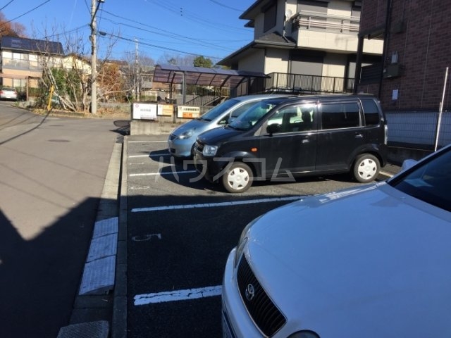 26/30 駐車場