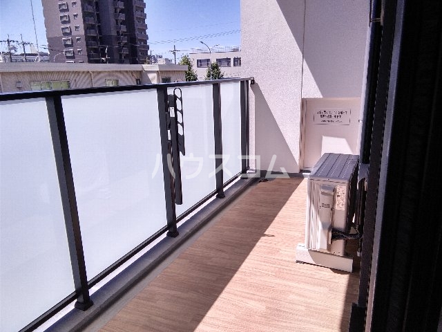 14/23 バルコニー
