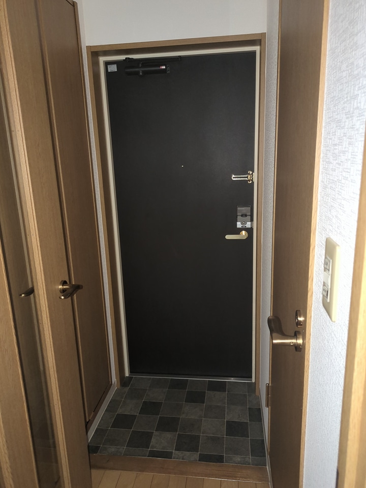 5/20 玄関