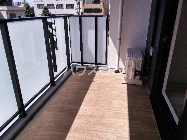 14/23 バルコニー