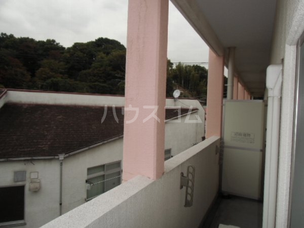 20/27 バルコニー