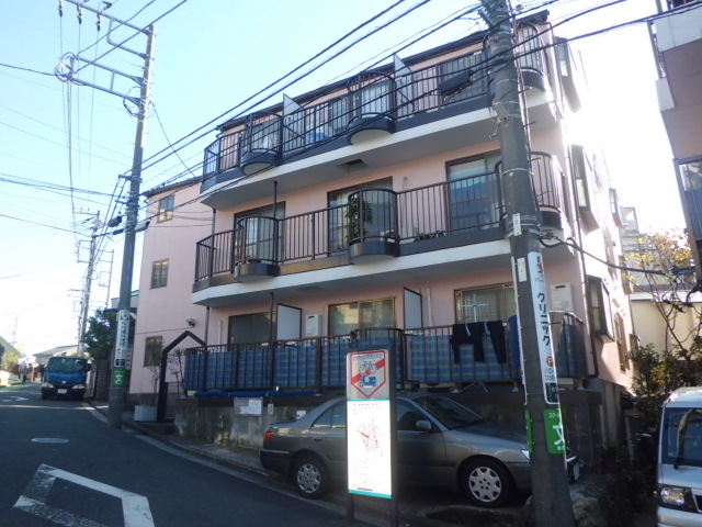 17/26 エントランス
