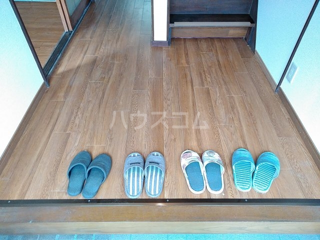 13/30 玄関