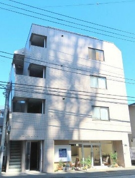 17/17 エントランス