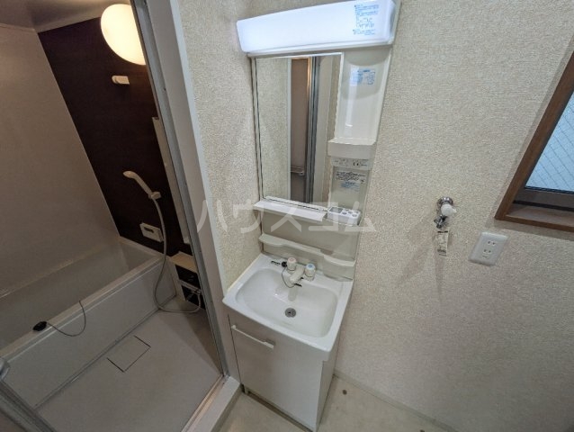 13/30 洗面