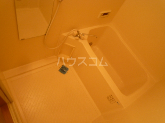 14/28 浴室