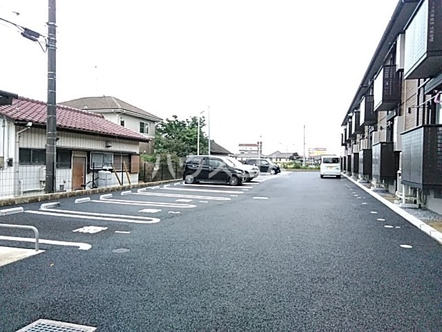 27/28 駐車場