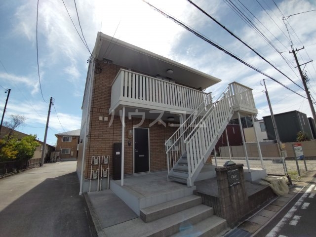 18/27 エントランス