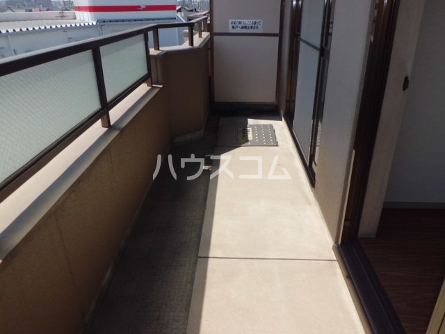 13/22 バルコニー