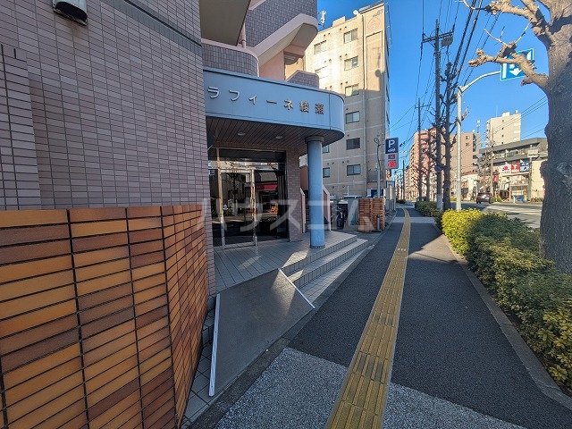 29/30 エントランス