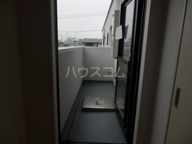 18/27 バルコニー