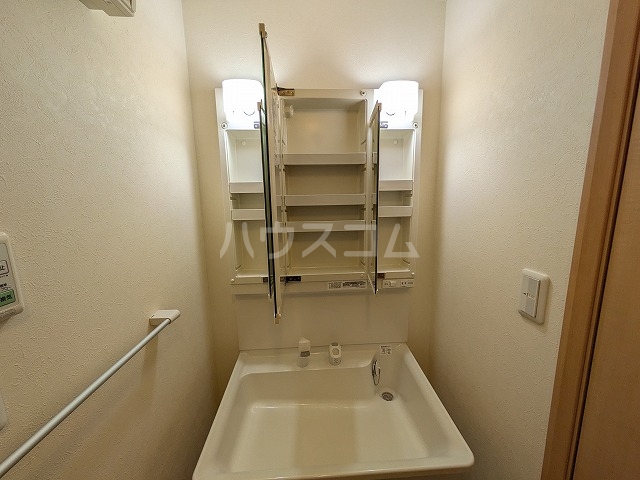 17/30 洗面