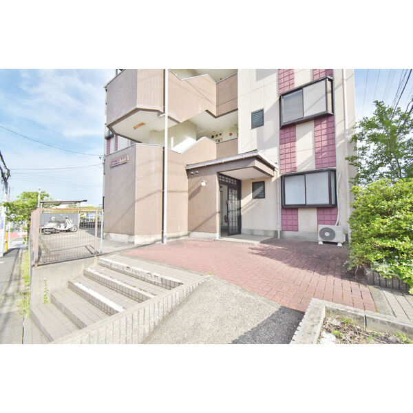 18/21 駐車場