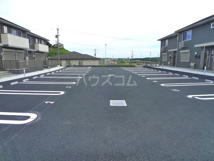 23/30 駐車場