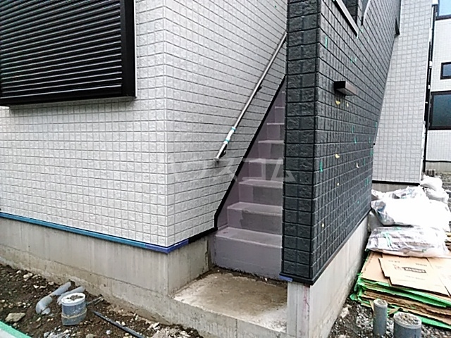 20/30 エントランス