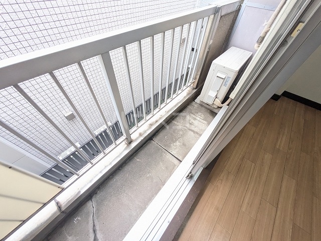 19/30 バルコニー