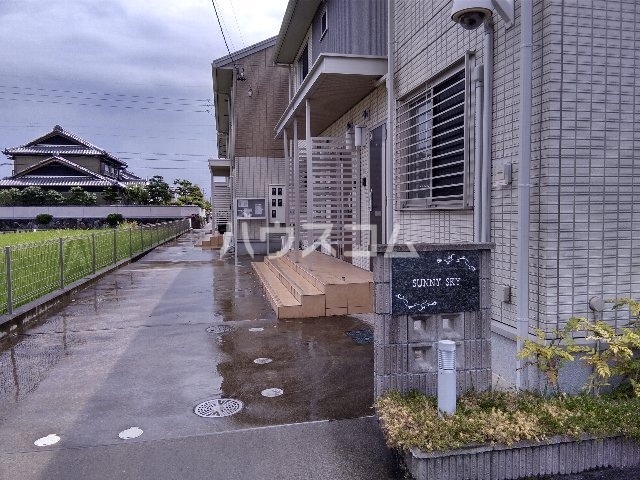 17/26 エントランス