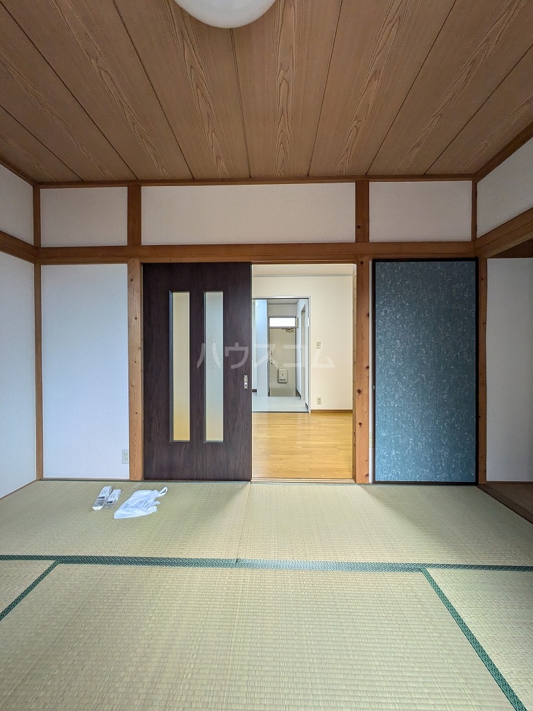 14/30 室内