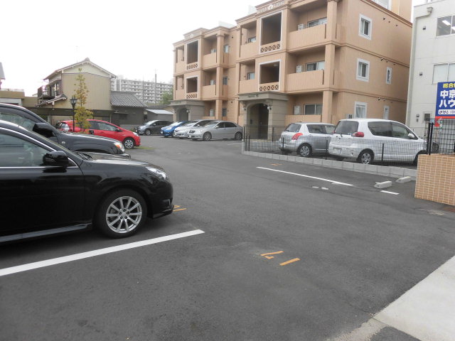 3/5 駐車場