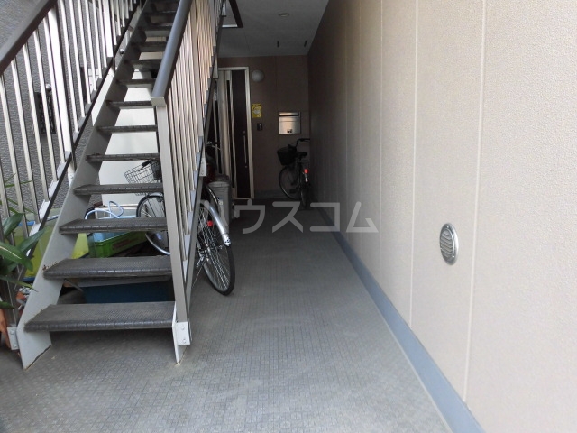 19/29 エントランス