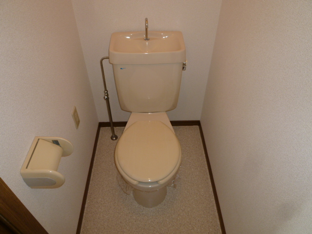 16/30 トイレ