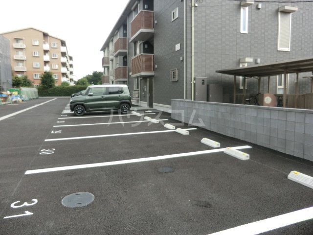 15/23 駐車場