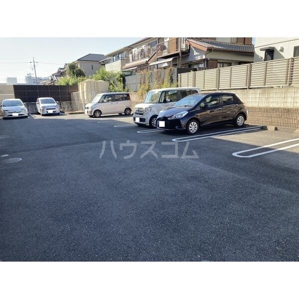 22/25 駐車場